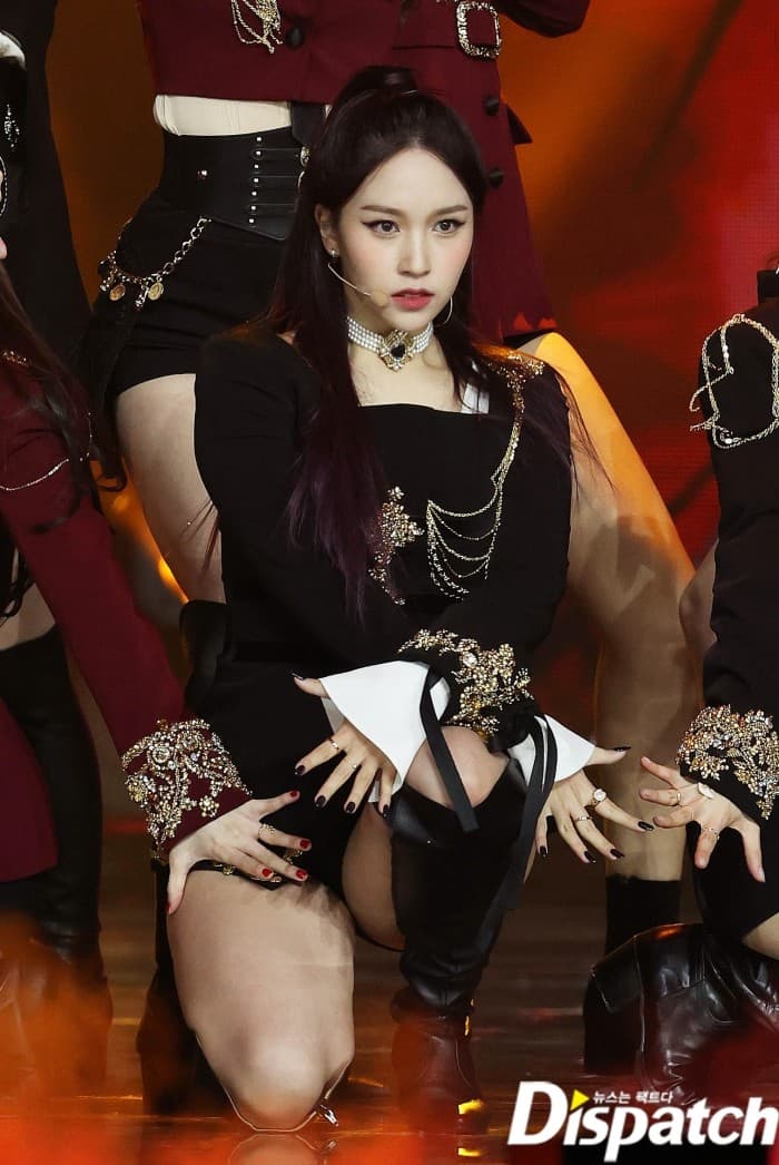 Chaeyoung, Dahyun, Jeongyeon, Jihyo, Mina, Momo, Nayeon, Sana photo 1