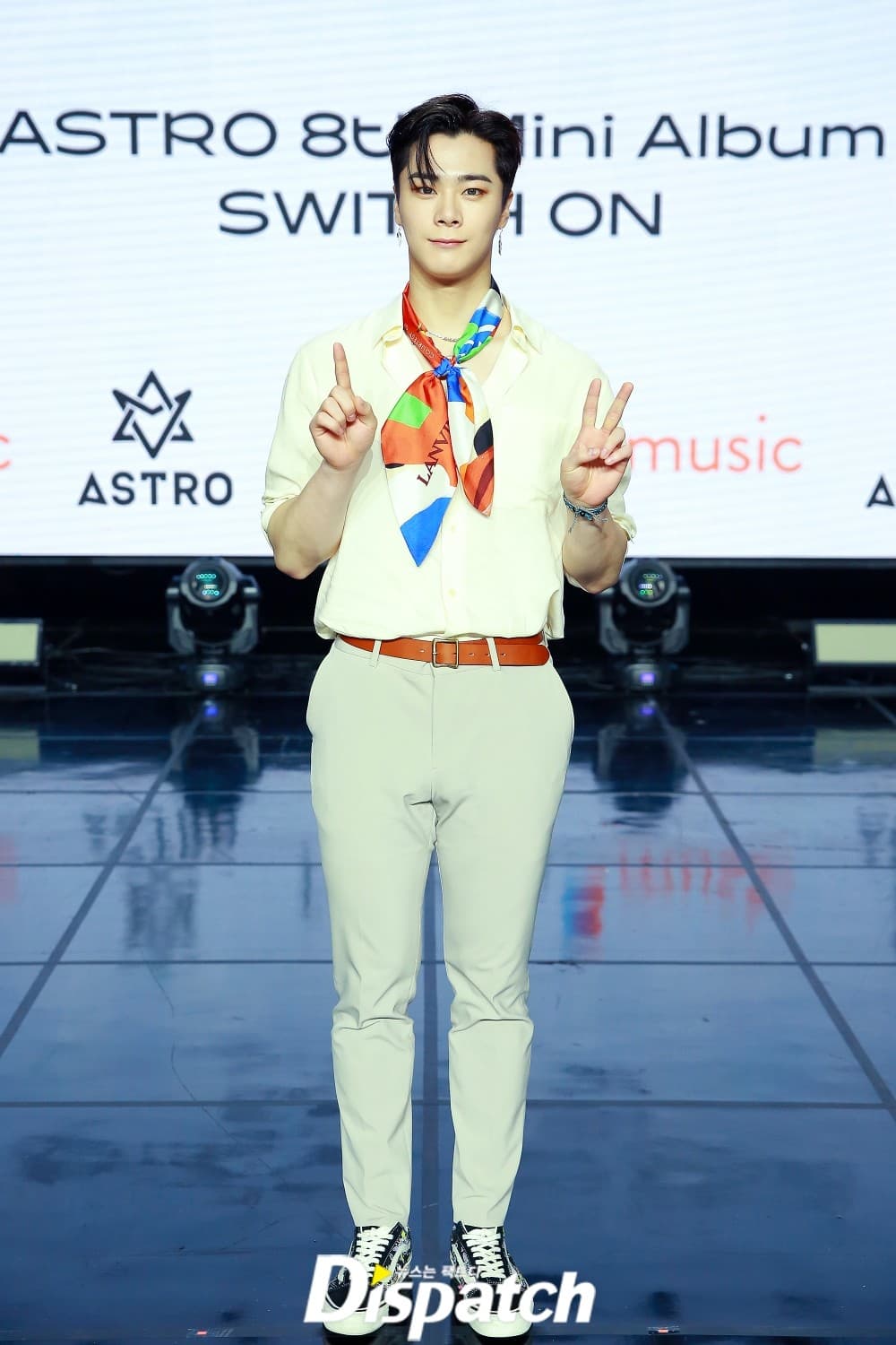 Moonbin photo 1