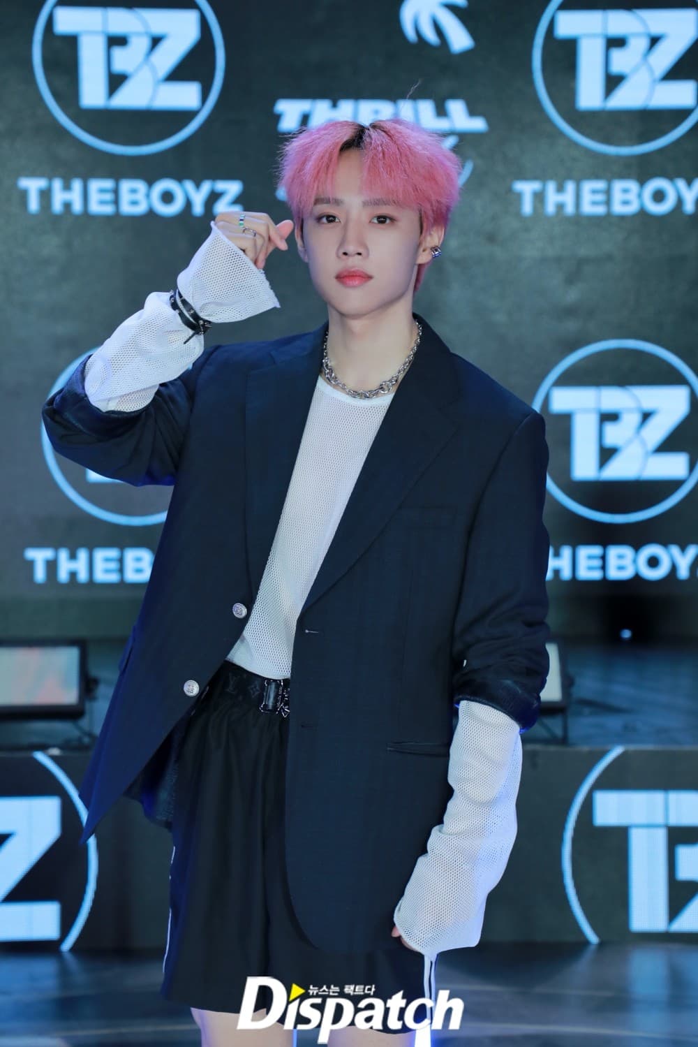 Eric, Hyunjae, Jacob, Juhaknyeon, Juyeon, Kevin, New, Sangyeon, Sunwoo, Younghoon photo 1