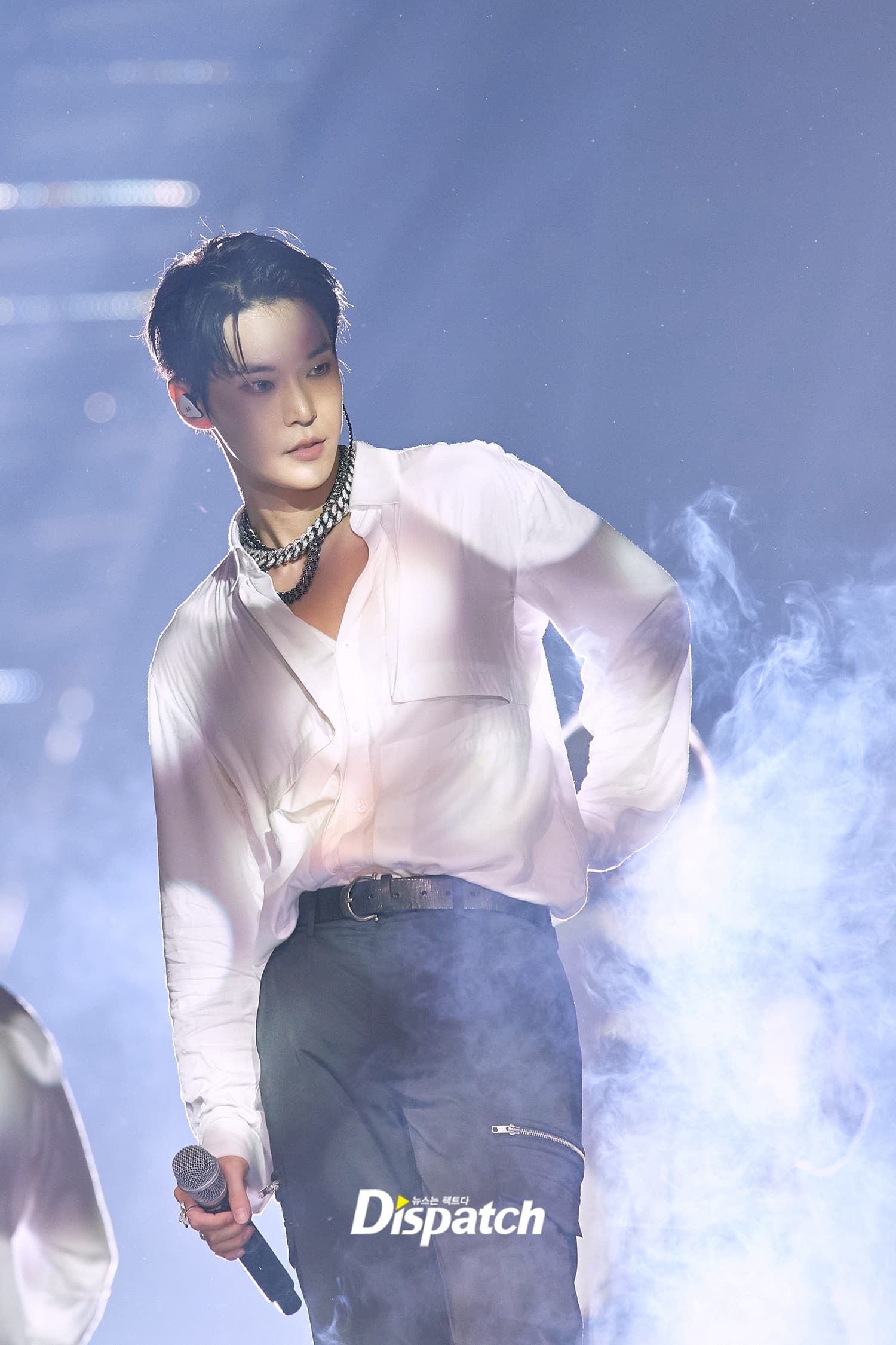 Doyoung photo 1