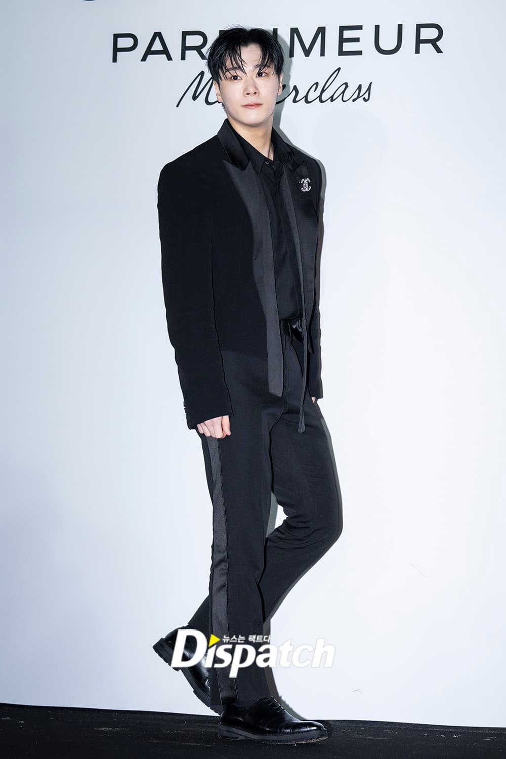 Moonbin photo 1