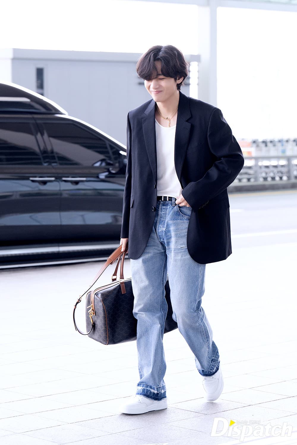 V/kim Tae Hyung photo 4