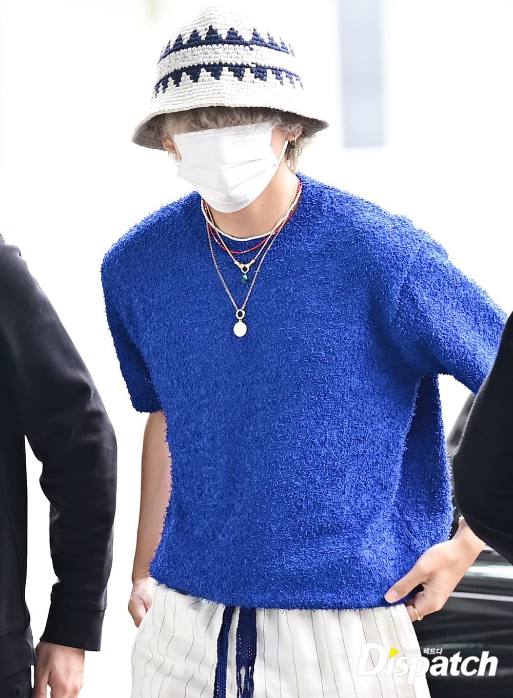 V(뷔) photo 2