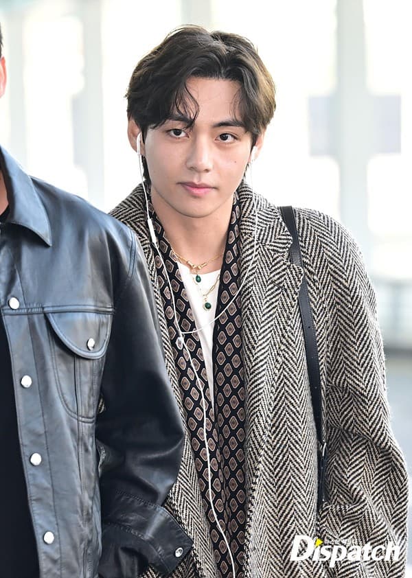 V/kim Tae Hyung photo 3