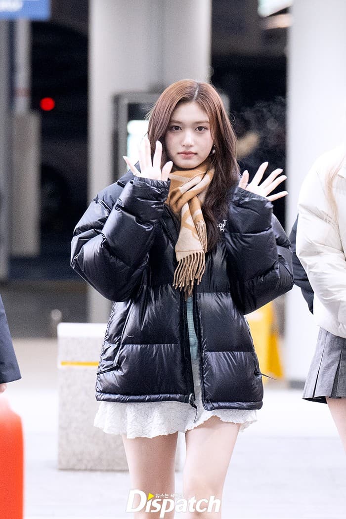 Leeseo