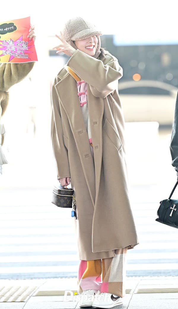 Nayeon photo 4