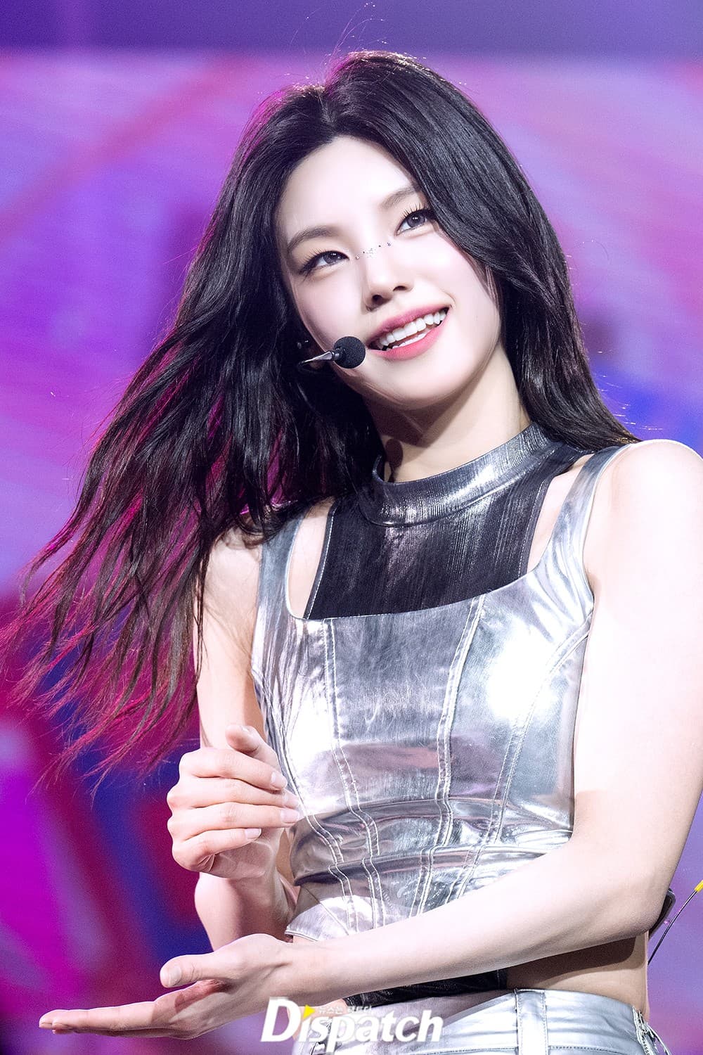 Yeji photo 1