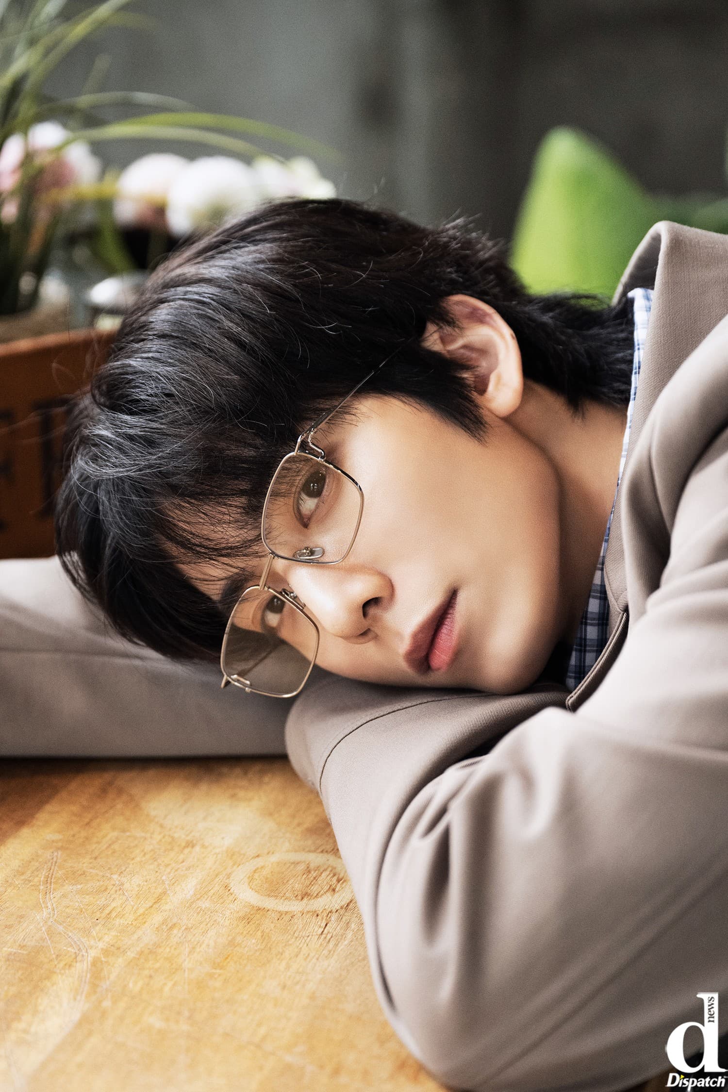 Hwiyoung photo 1