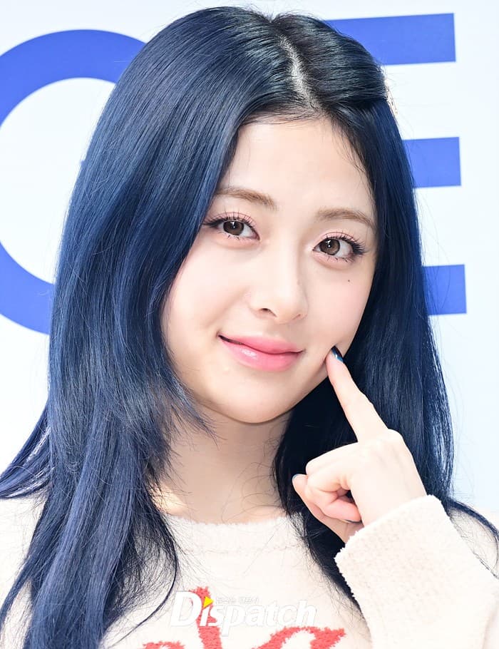 Huh Yunjin photo 1