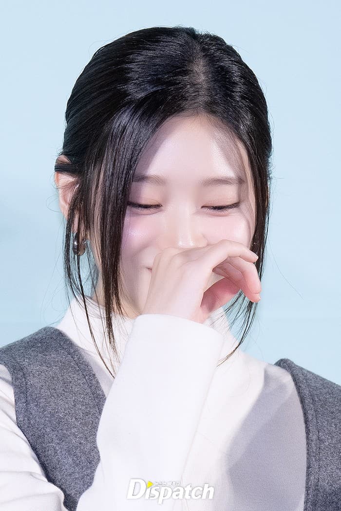 KIM MINJU photo 1