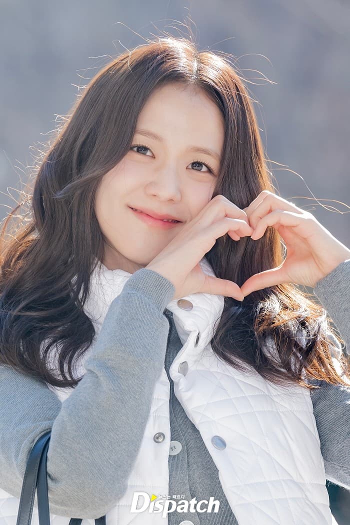 JISOO photo 1